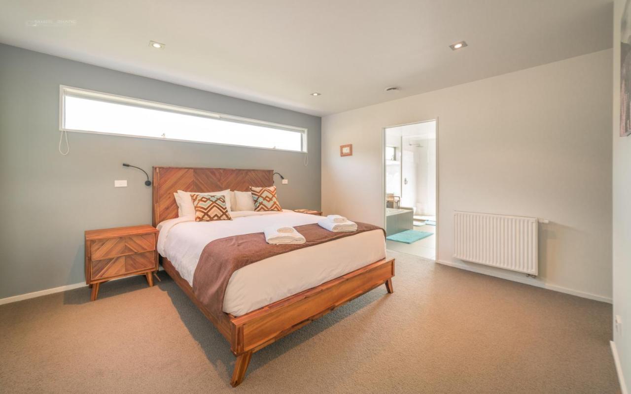 Diamond Harbour Hidden Gem Villa Christchurch Bagian luar foto