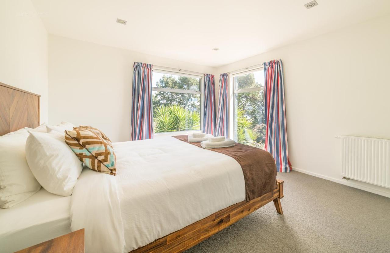 Diamond Harbour Hidden Gem Villa Christchurch Bagian luar foto